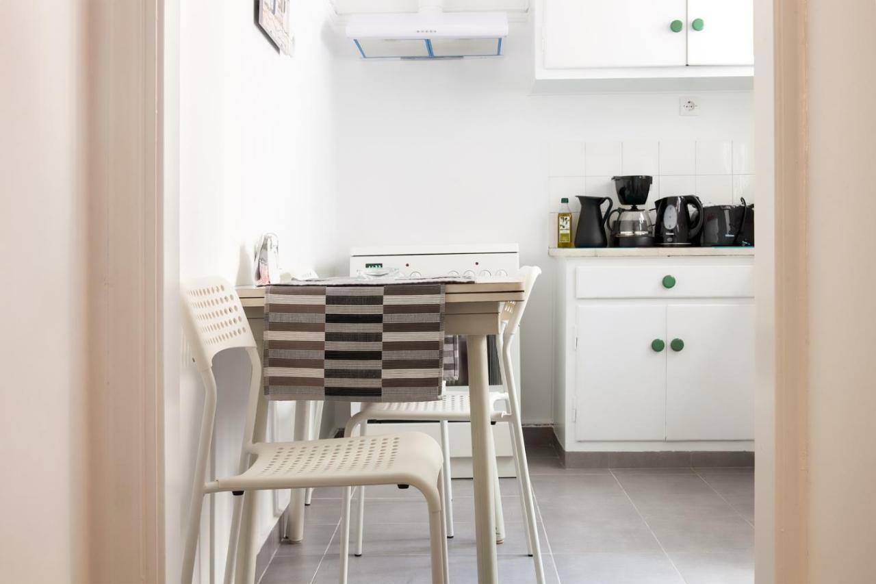 Top Groundfloor In Mets Athena Bagian luar foto
